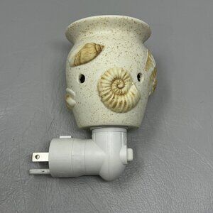 Scentsy Electric Wax Warmer Nightlight Off White‎ Gold Seashells Beach
